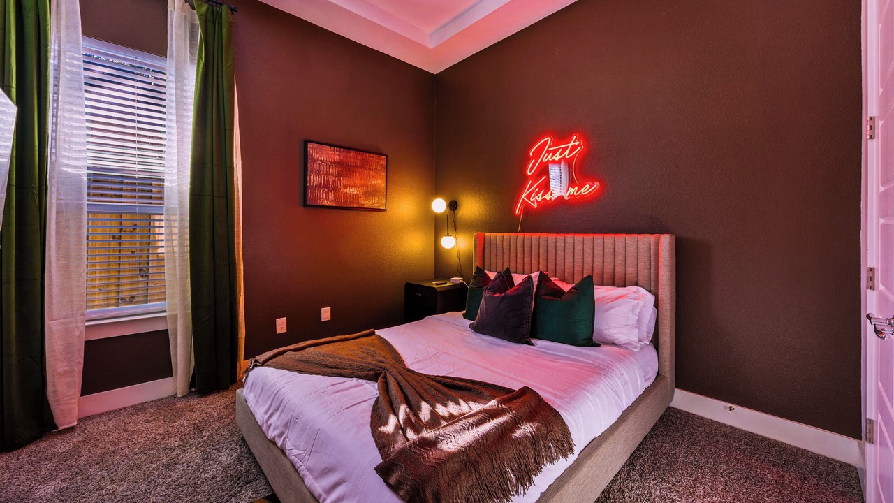 Photo of Bedroom in West Dallas