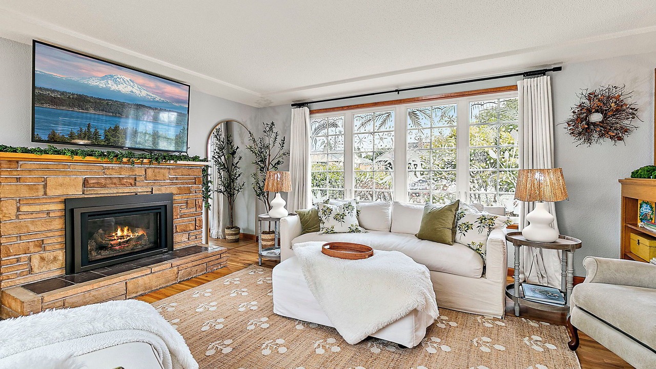 Photo of Others in West End