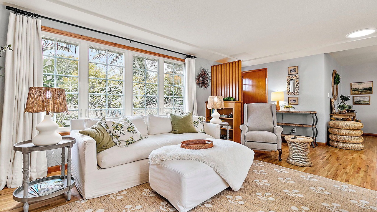 Photo of Livingroom in West End