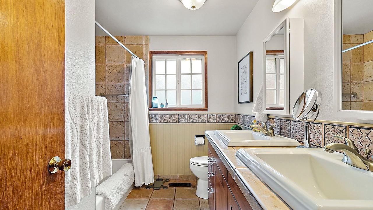 Photo of Bathroom in West End