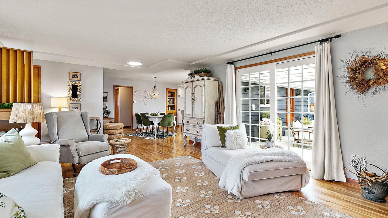 Photo of Others in West End