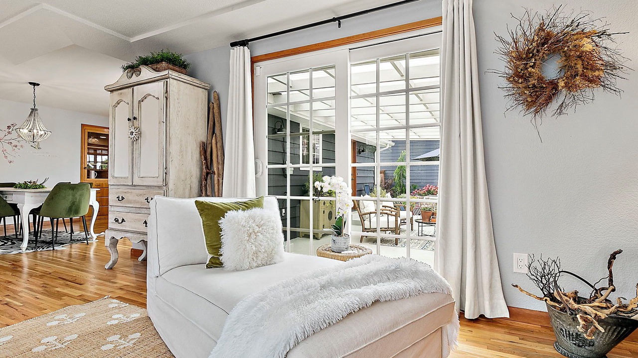 Photo of Others in West End