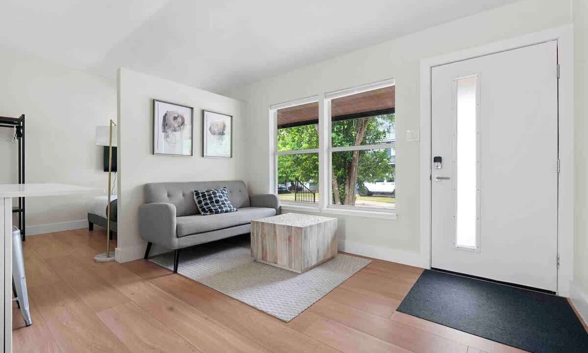 Photo of Livingroom in West Campus