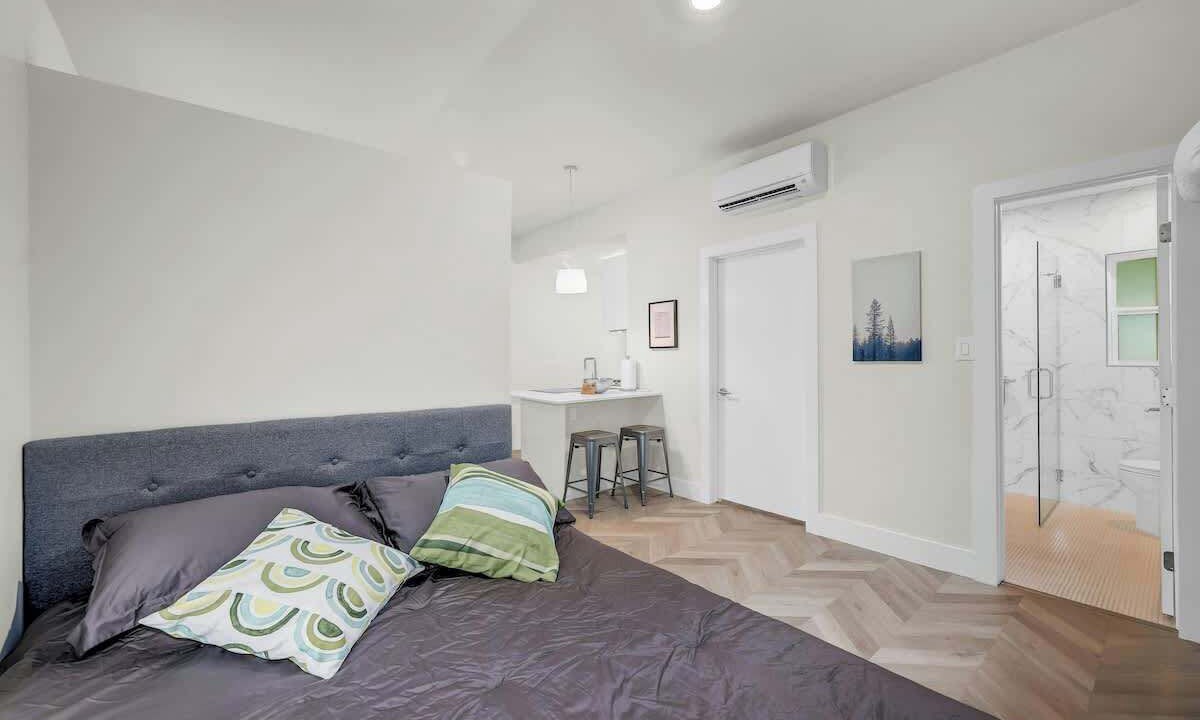 Photo of Bedroom in West Campus