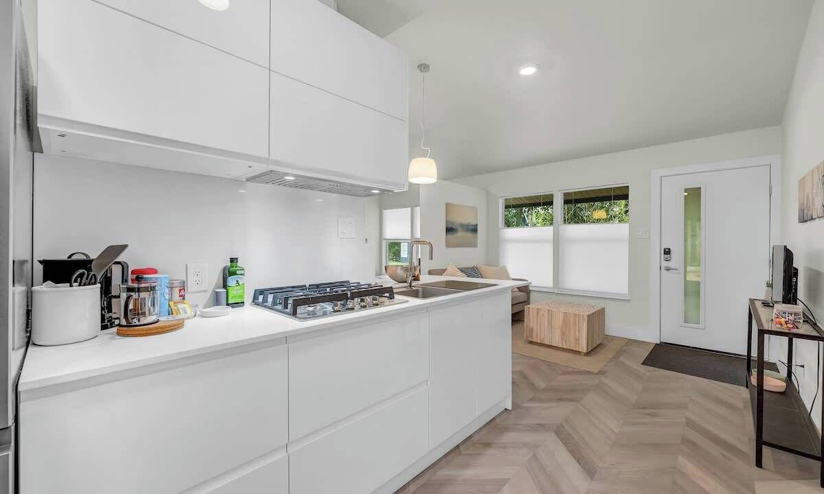 Photo of Kitchen in West Campus