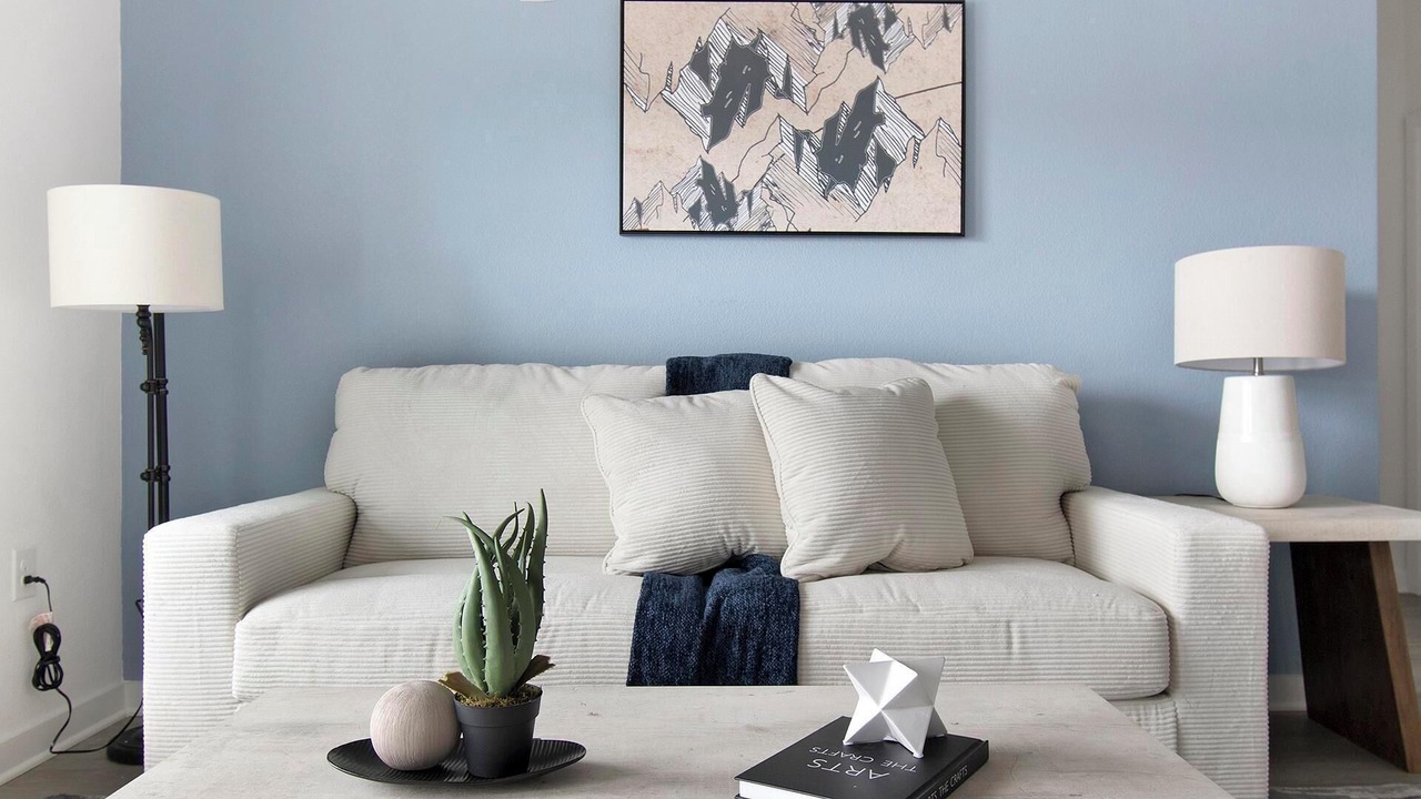 Photo of Livingroom in Northside