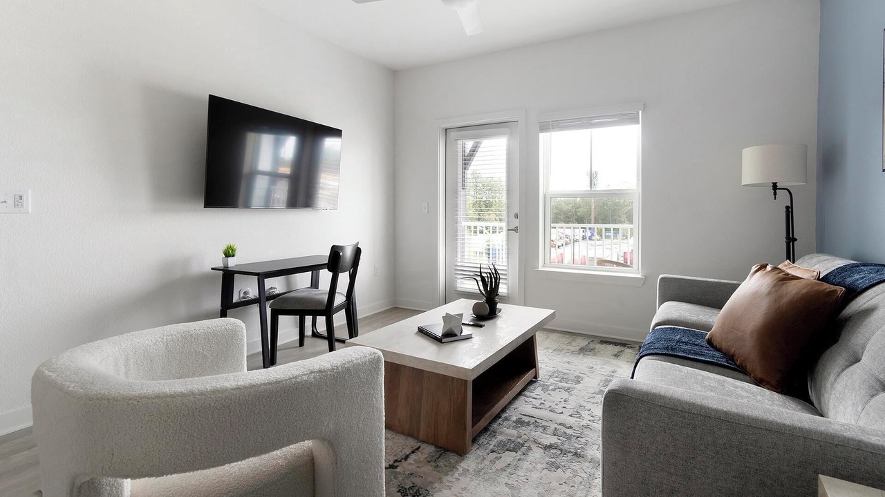 Photo of Livingroom in Northside