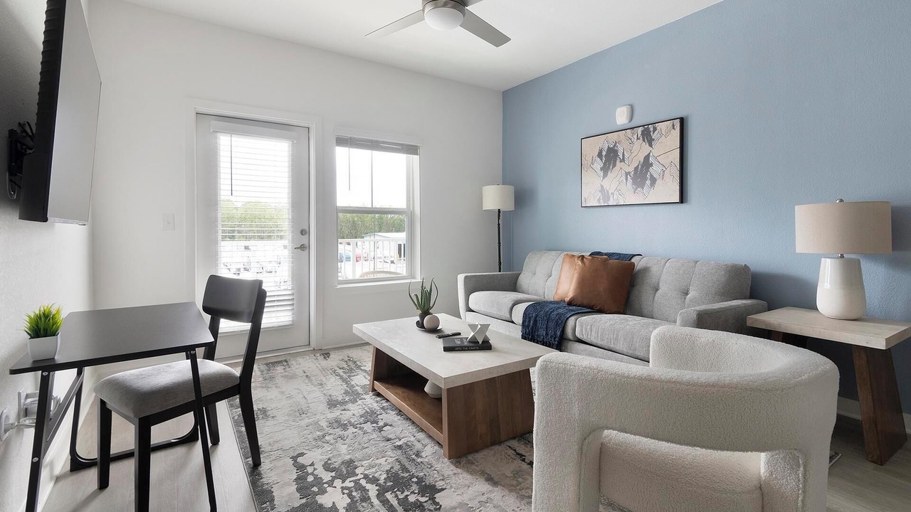 Photo of Livingroom in Northside