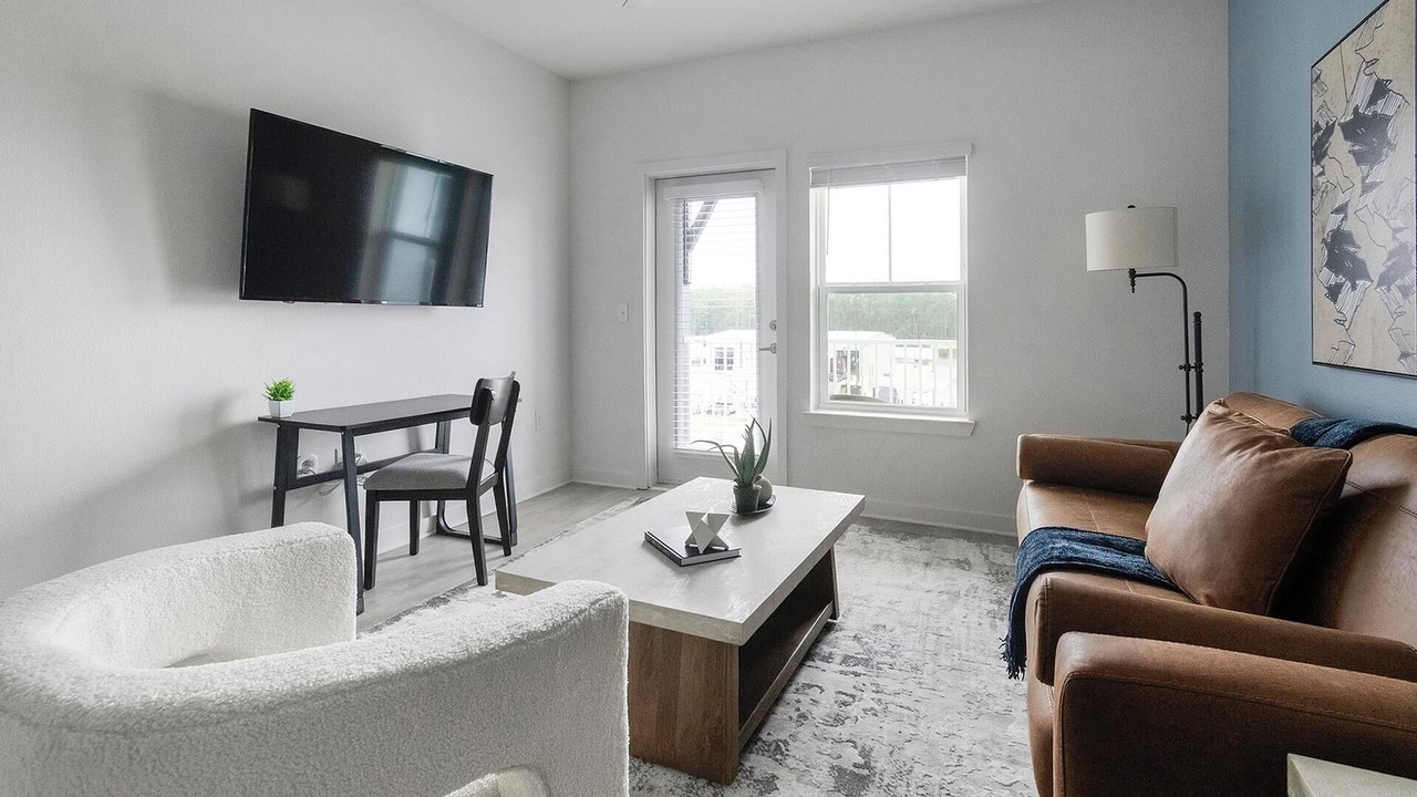 Photo of Livingroom in Northside