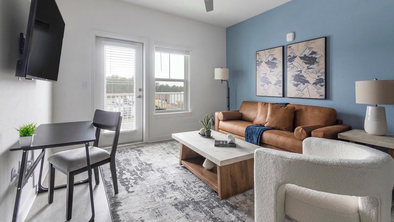 Photo of Livingroom in Northside