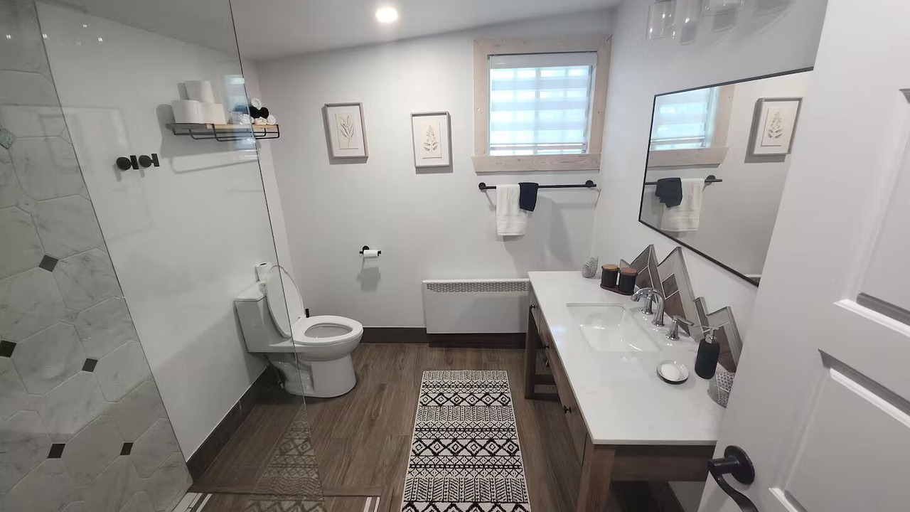Photo of Bathroom in Chertsey