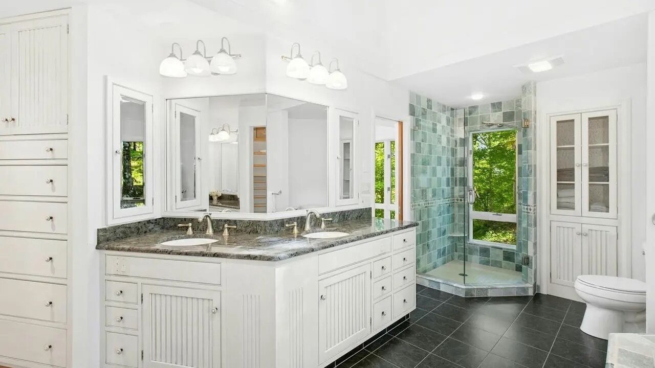 Photo of Bathroom in Upper Black Eddy