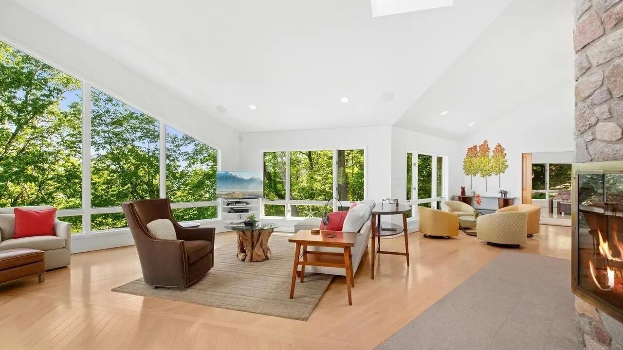 Photo of Livingroom in Upper Black Eddy