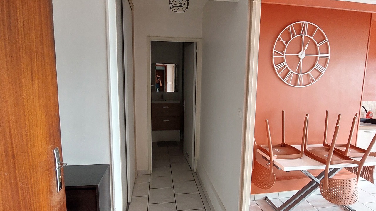 Photo of Others in Sens