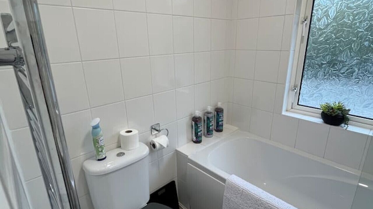 Photo of Bathroom in Wraysbury