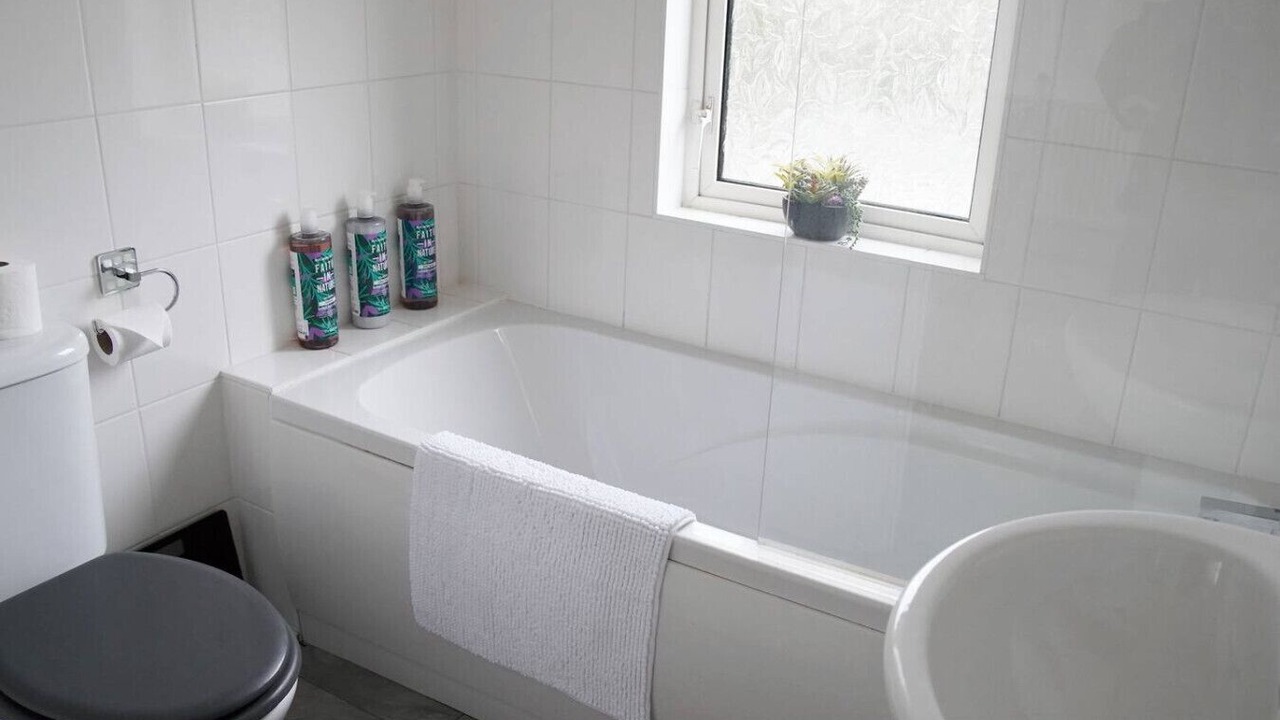 Photo of Bathroom in Wraysbury
