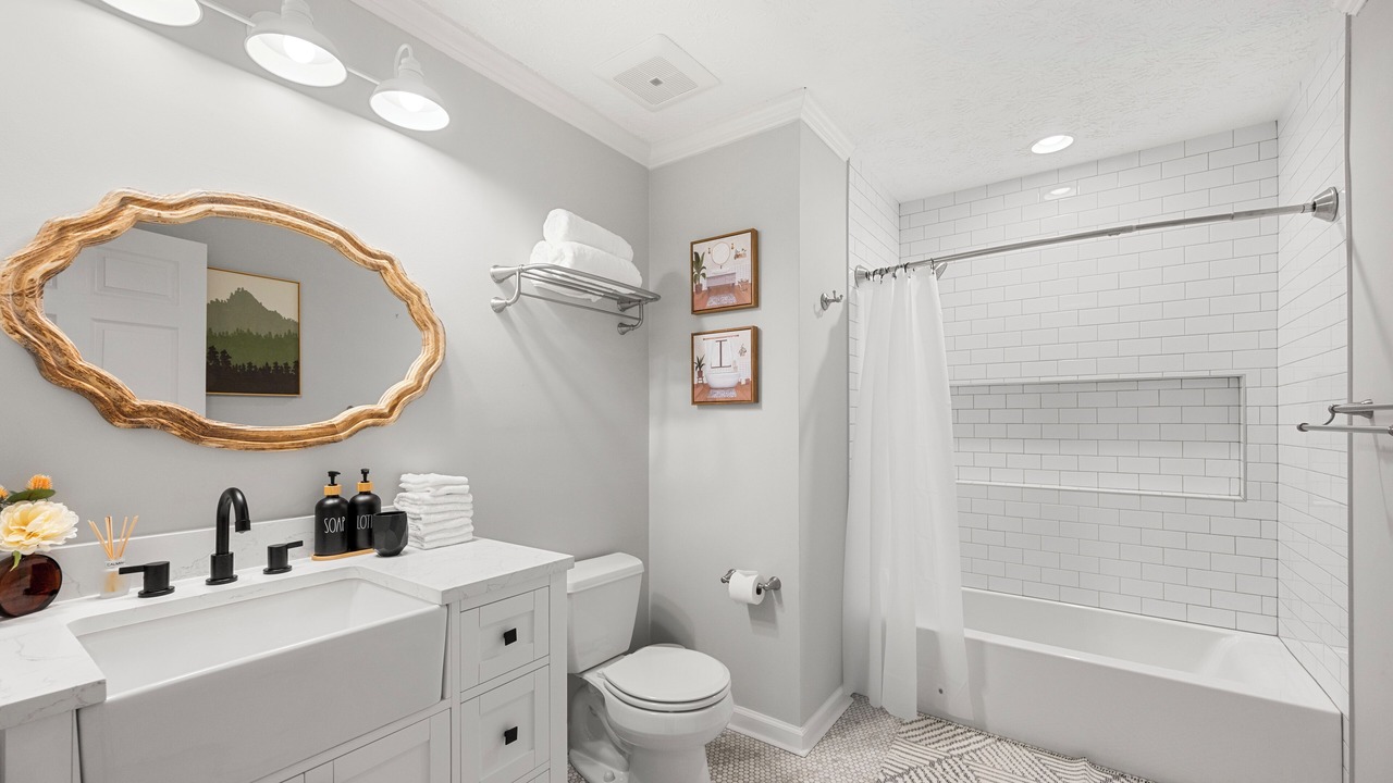 Photo of Bathroom in Suwanee