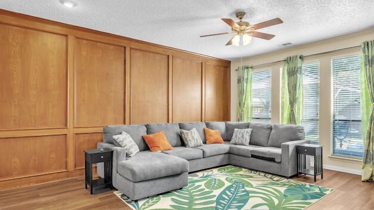 Photo of Livingroom in Mesquite