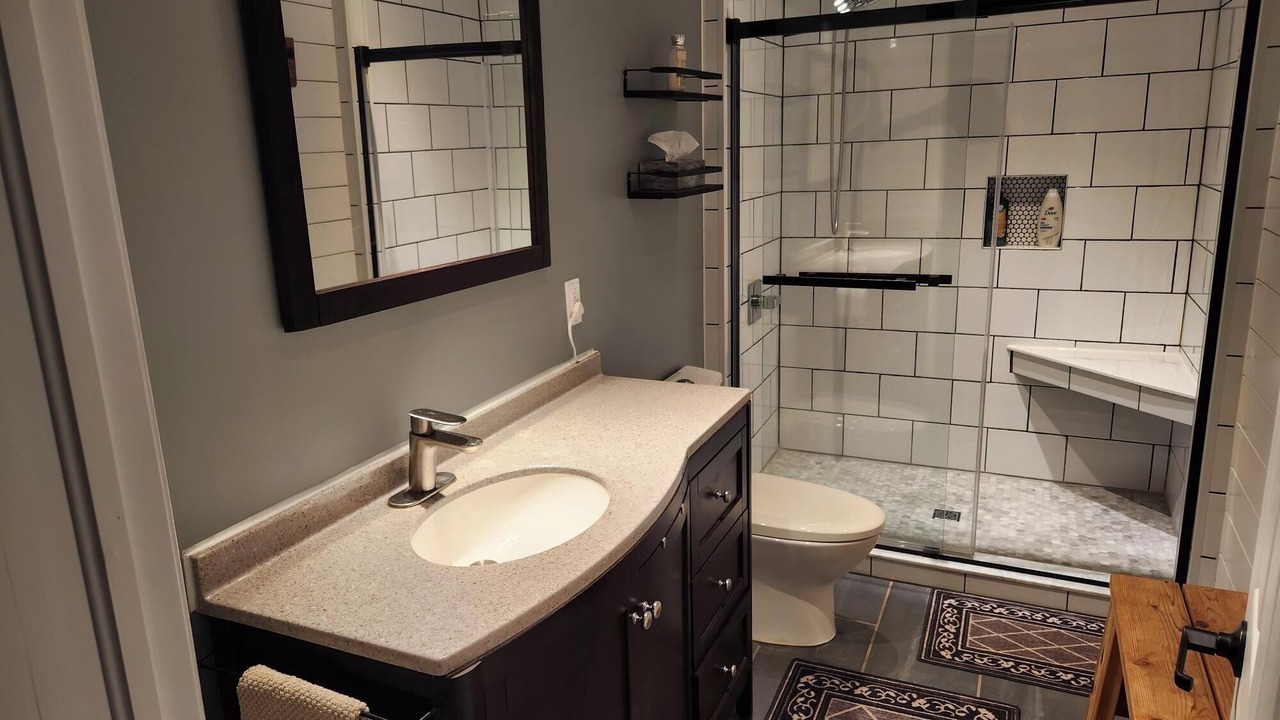 Photo of Bathroom in Calabogie