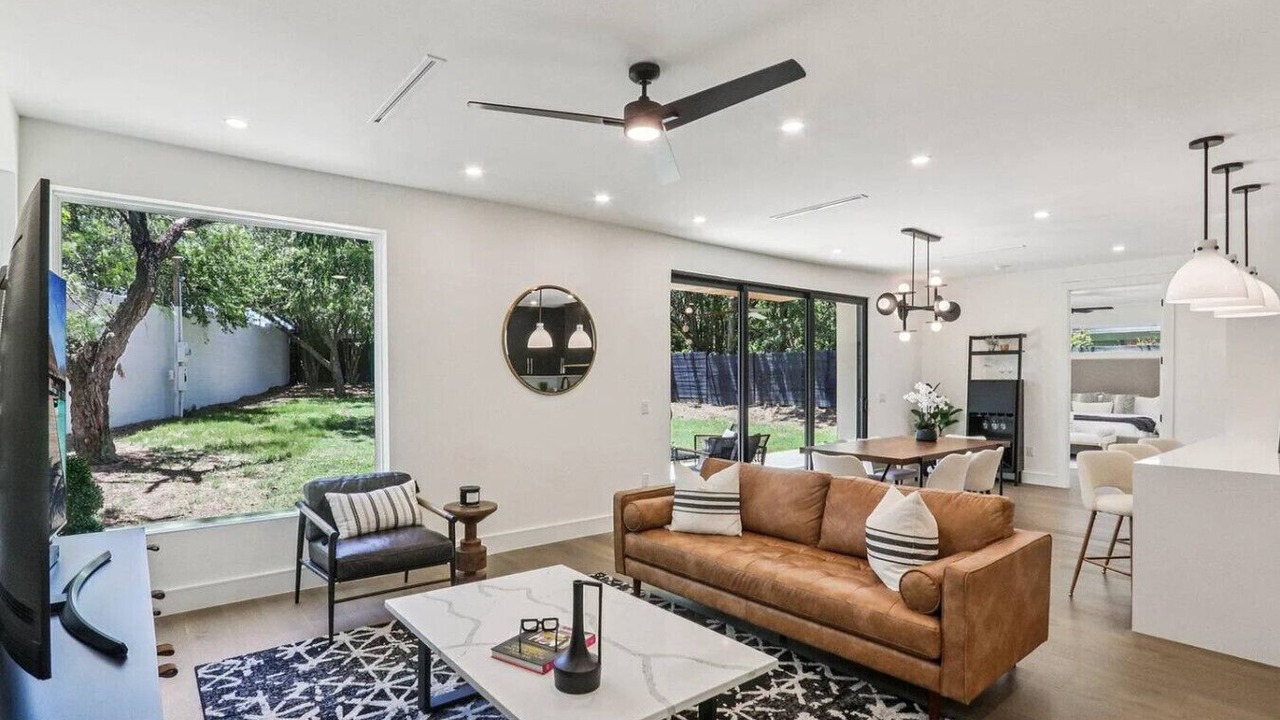 Photo of Livingroom in Allandale
