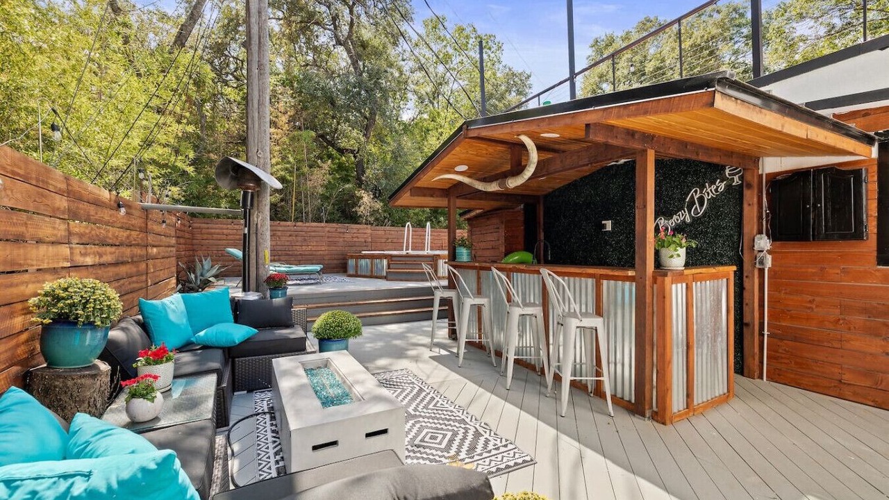 Photo of Patio Balcony in South Lamar