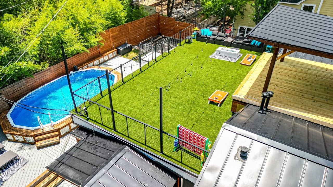 Photo of Patio Balcony in South Lamar