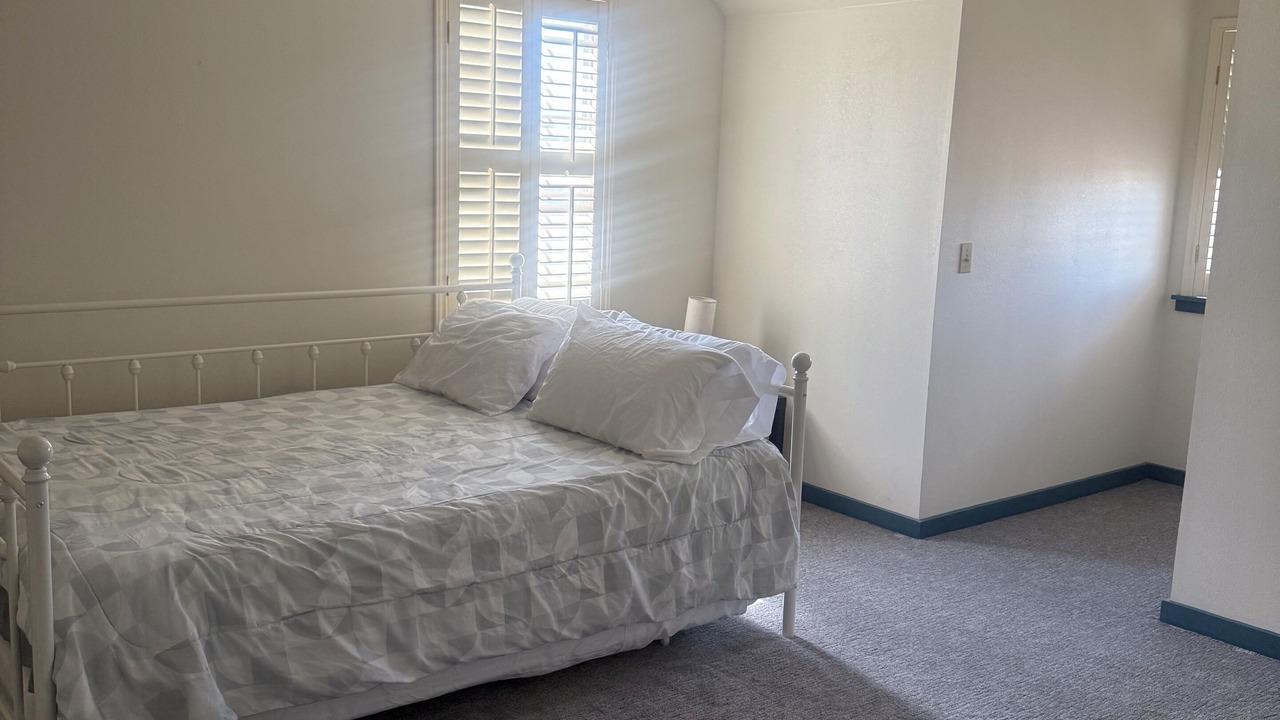 Photo of Bedroom in Manor