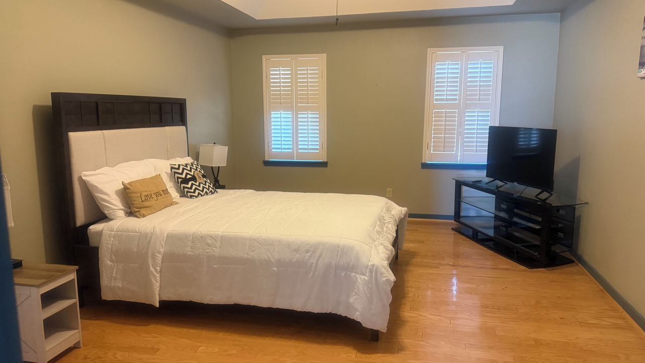Photo of Bedroom in Manor