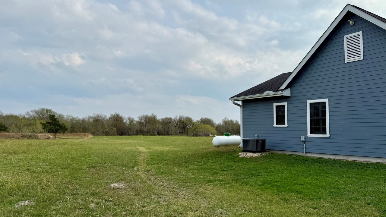 Photo of Outdoor in Manor