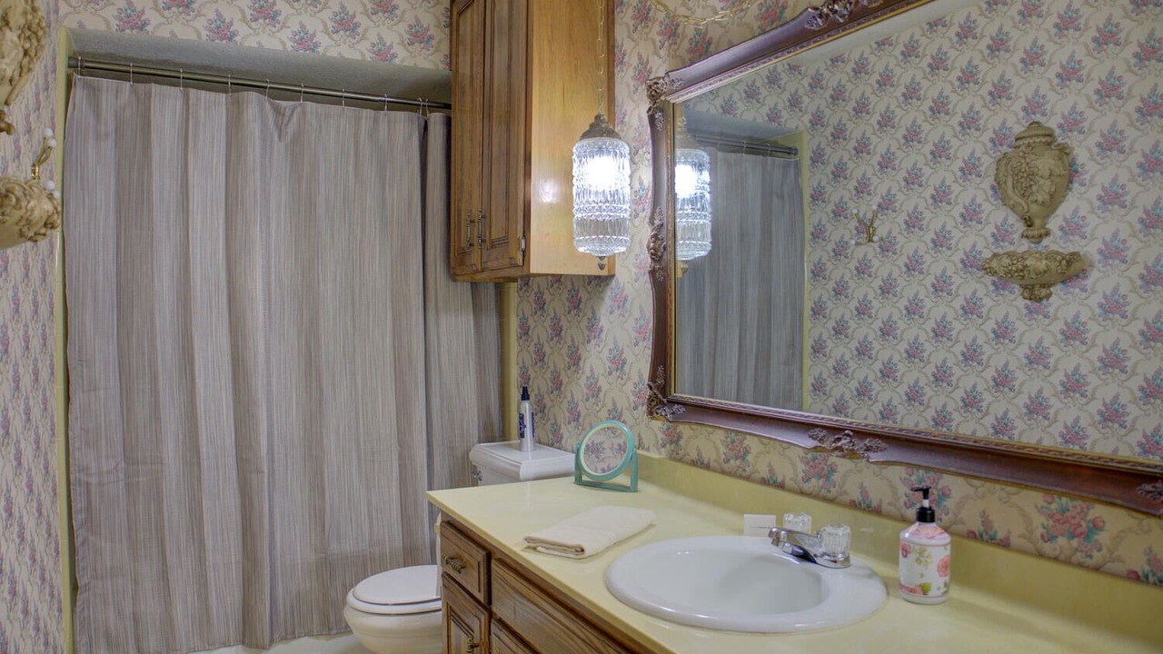 Photo of Bathroom in Broken Arrow