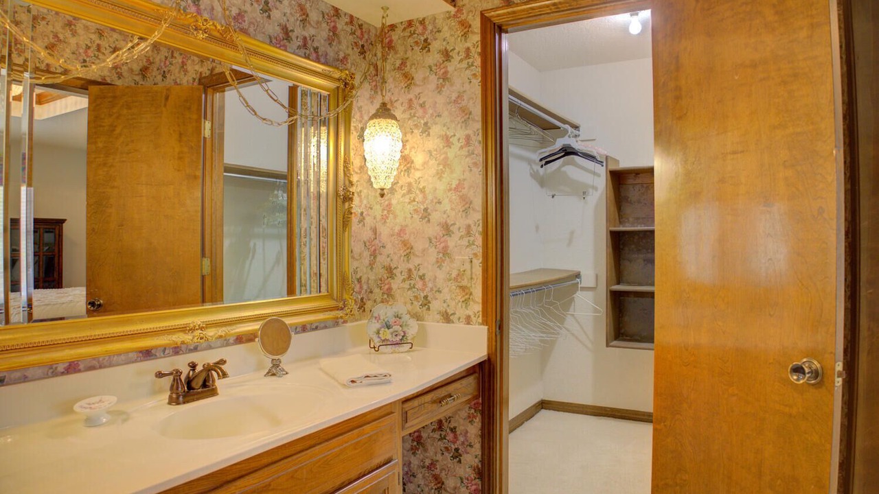 Photo of Bathroom in Broken Arrow