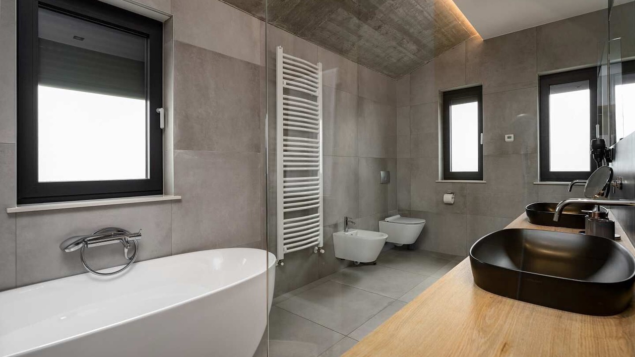 Photo of Bathroom in Mali Maj