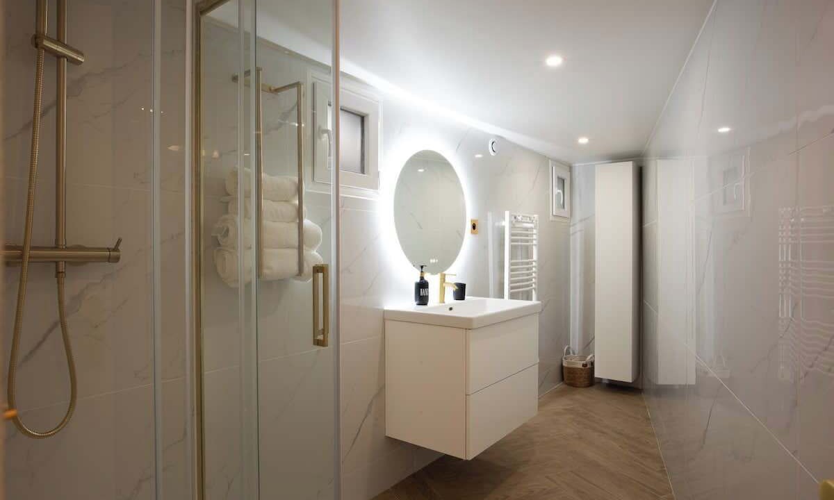 Photo of Bathroom in Pere Lachaise