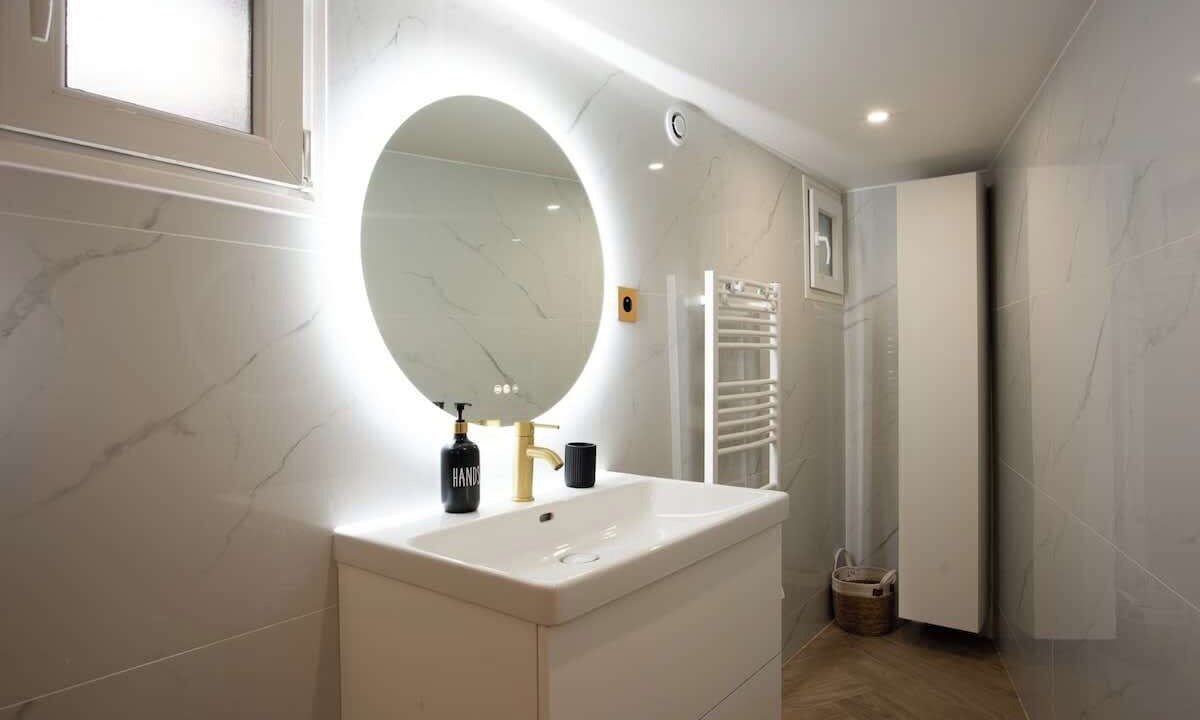 Photo of Bathroom in Pere Lachaise