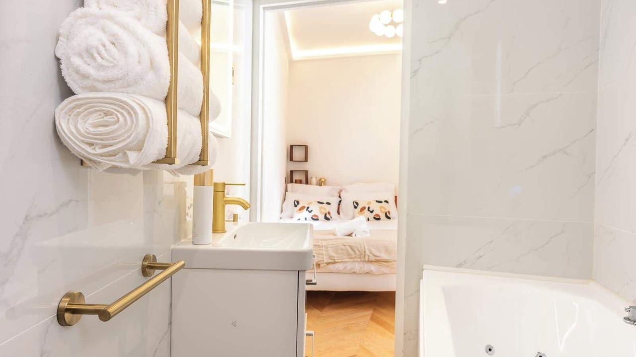 Photo of Bathroom in Pere Lachaise