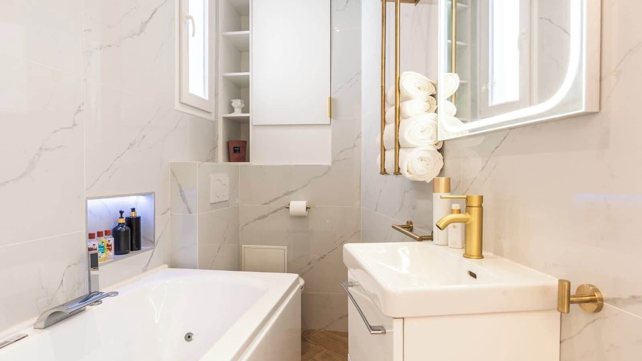 Photo of Bathroom in Pere Lachaise