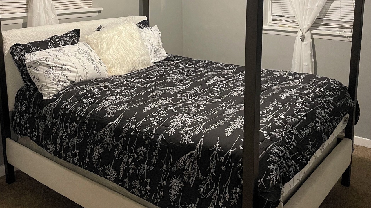 Photo of Bedroom in Airport Township
