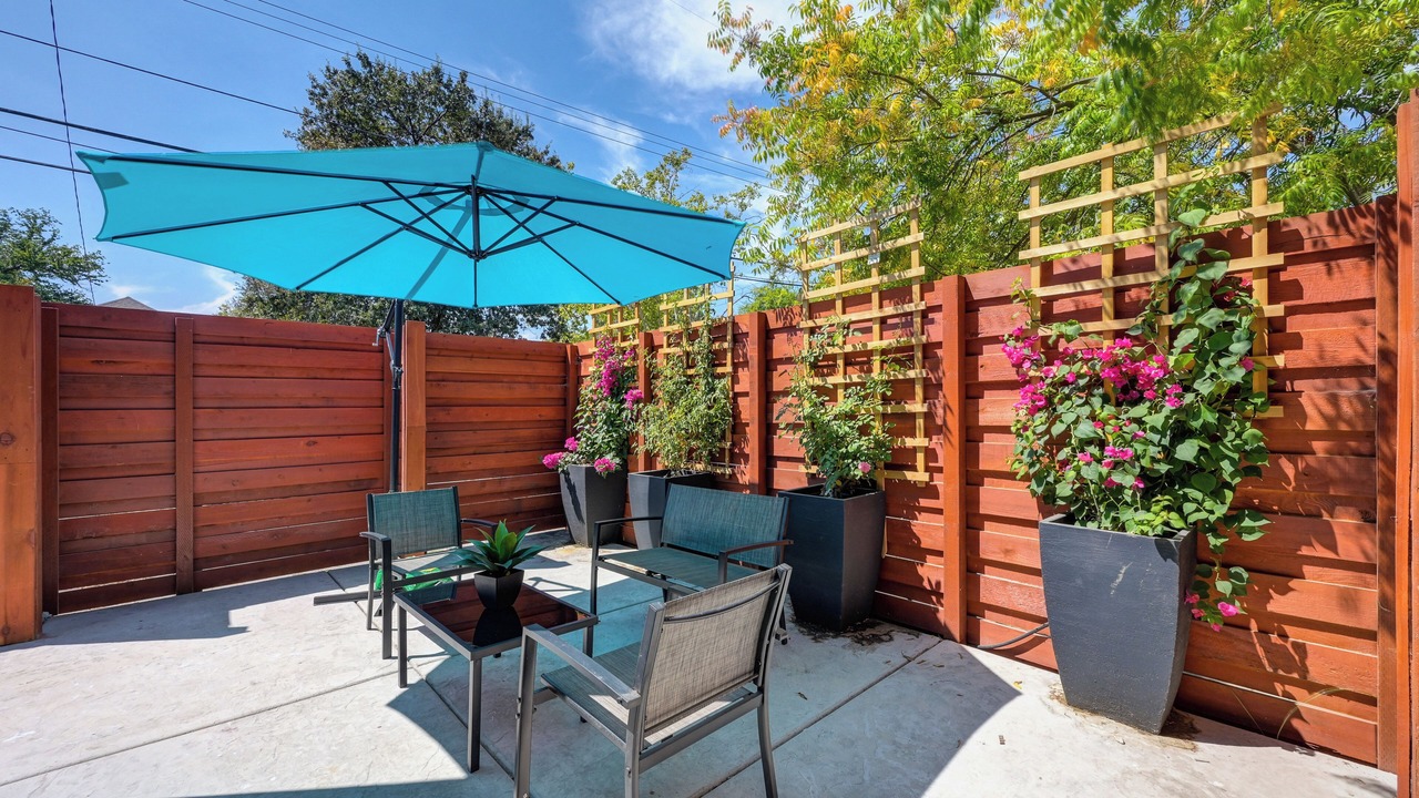 Photo of Outdoor in North Oak Park