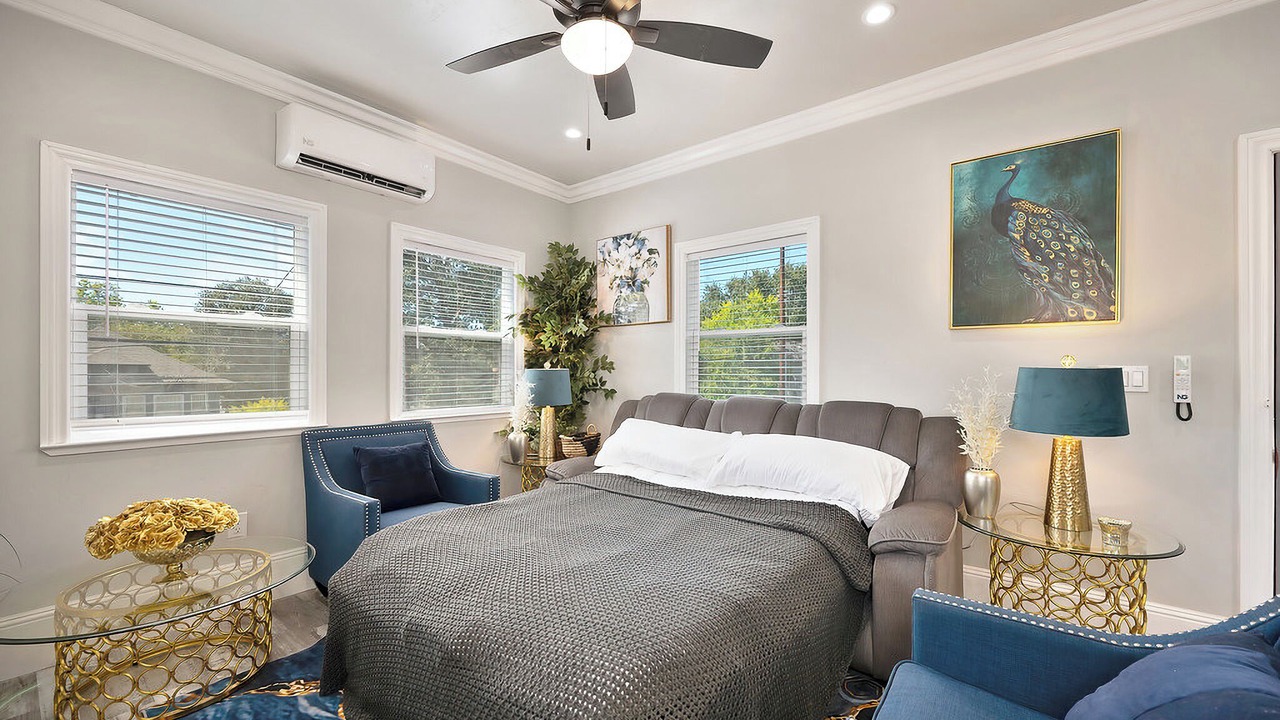 Photo of Bedroom in North Oak Park