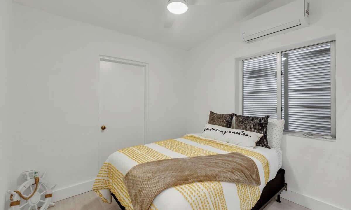 Photo of Bedroom in Midtown