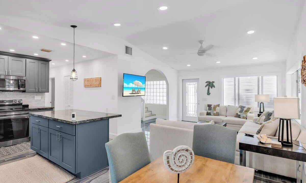 Photo of Others in Midtown