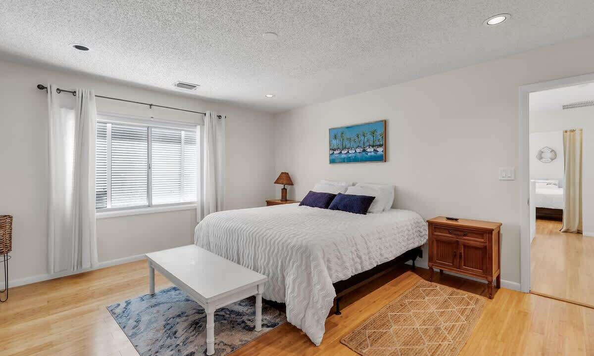 Photo of Bedroom in Midtown
