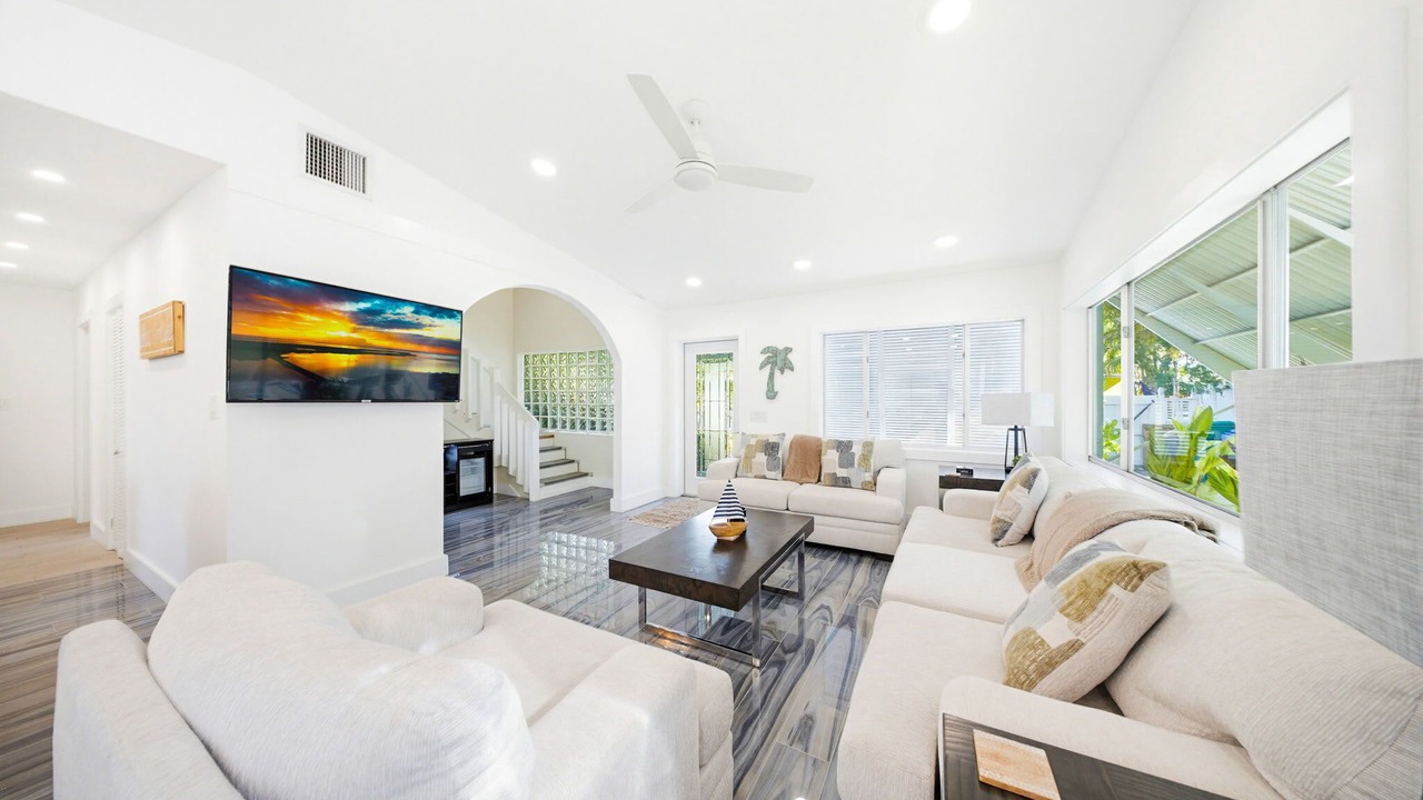 Photo of Livingroom in Midtown