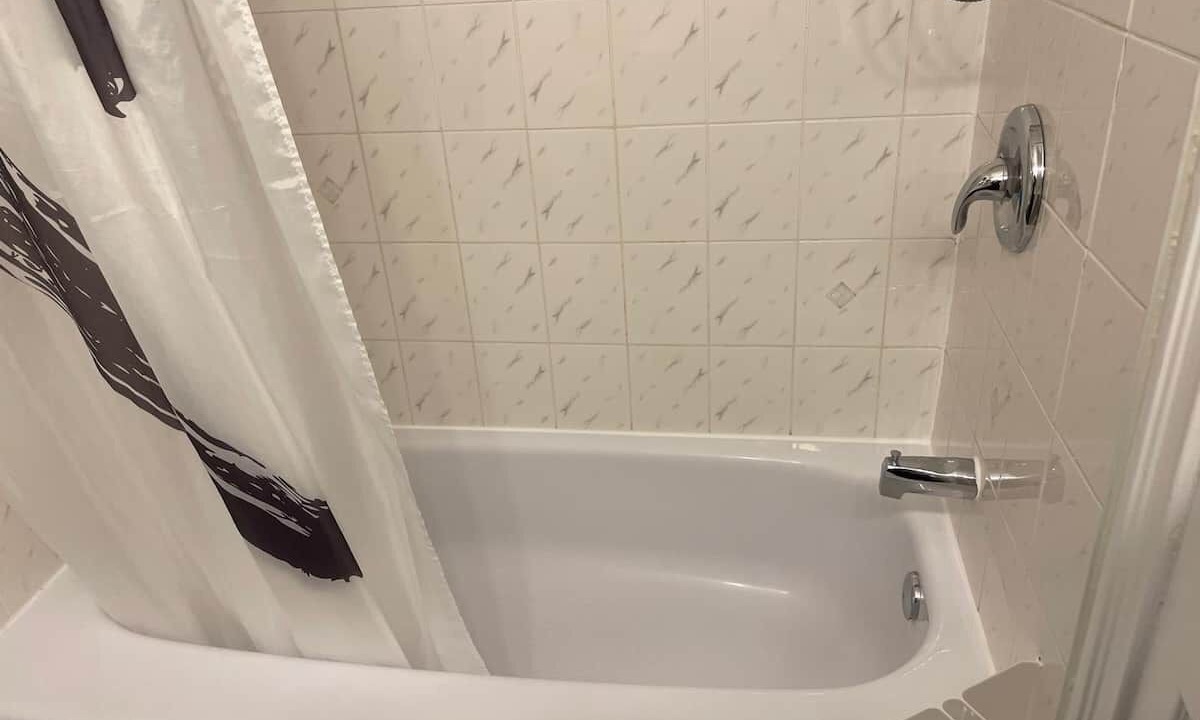 Photo of Bathroom in Briar Hill - Belgravia