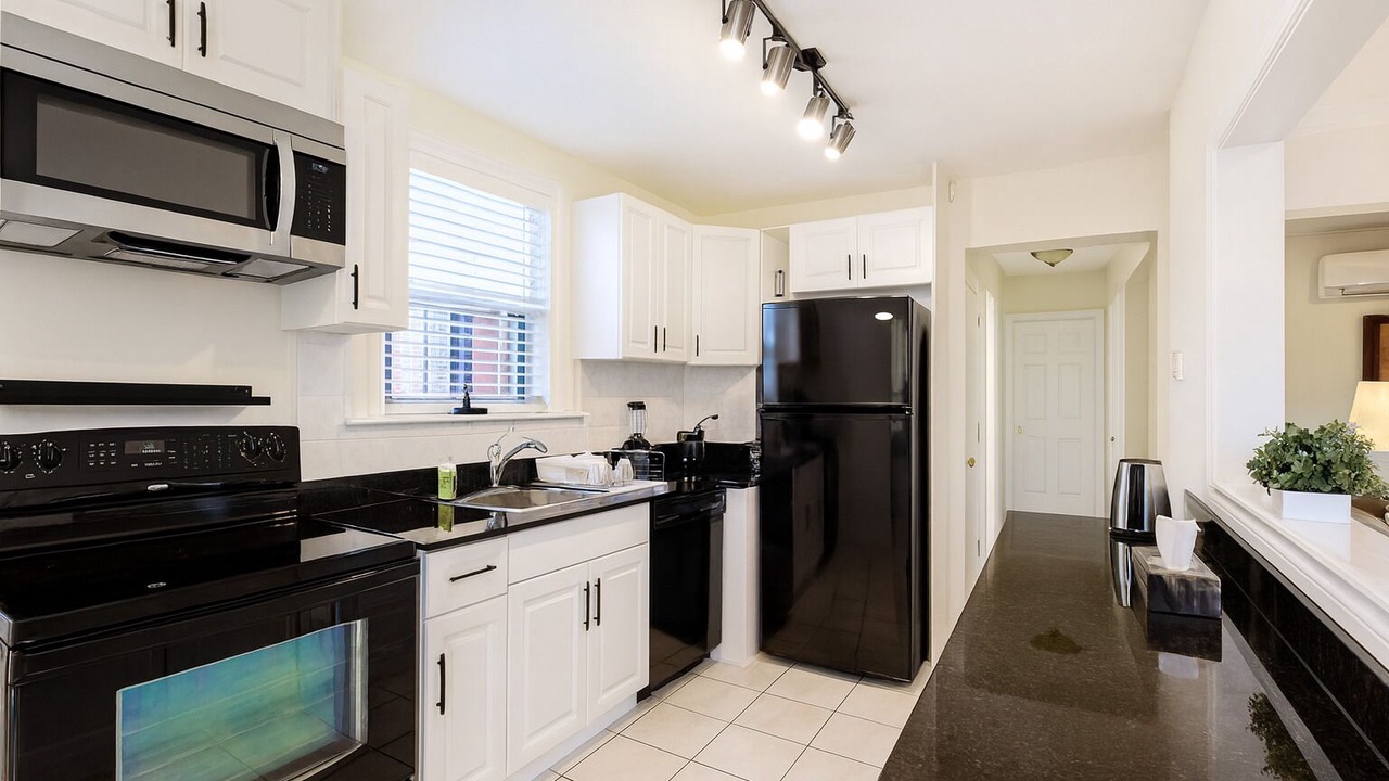 Photo of Kitchen in Briar Hill - Belgravia
