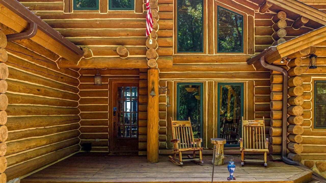 Photo of Patio Balcony in Mayes County