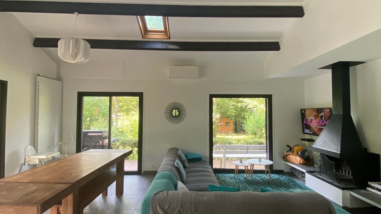 Photo of Livingroom in Savigny-sur-Clairis