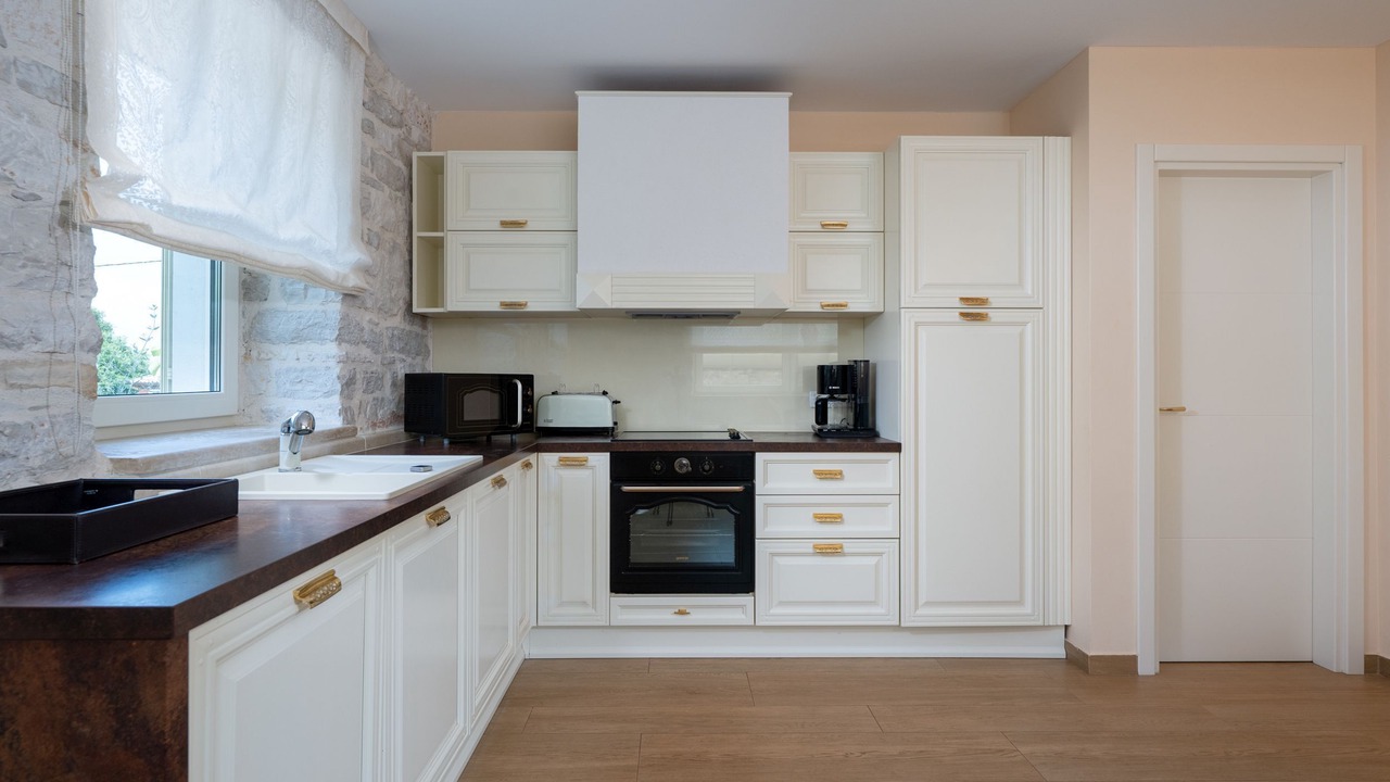 Photo of Kitchen in Tar