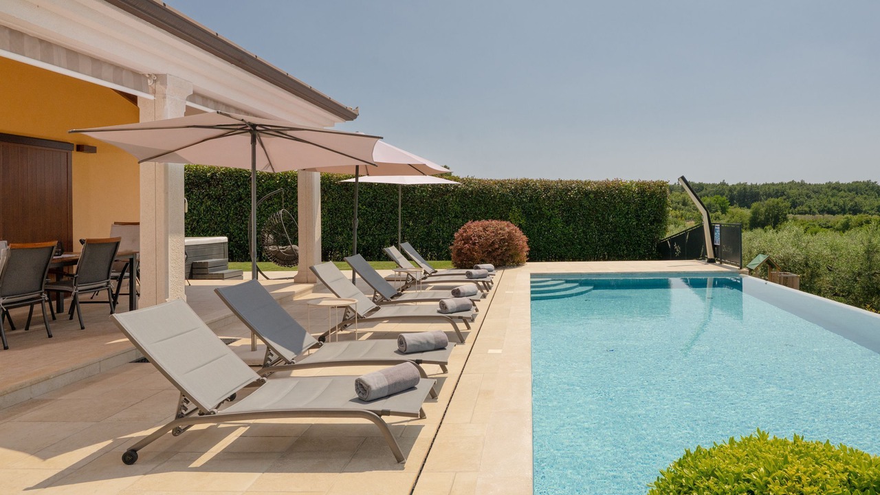 Photo of Outdoor in Farini