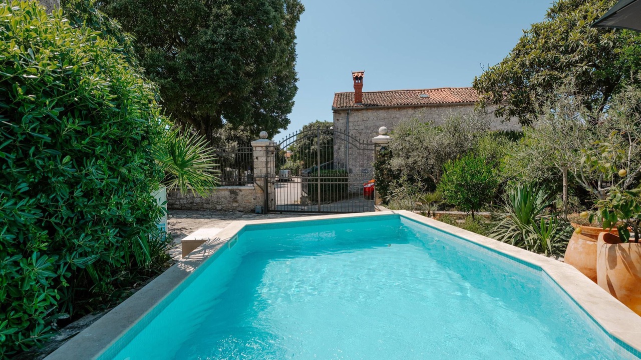 Photo of Outdoor in Musalez
